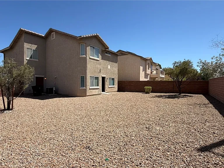 8493 Gardena Hills Ave — Photo 33