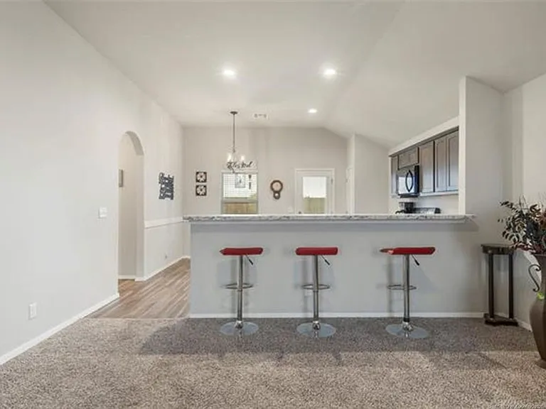 1204 E Quincy St — Photo 6
