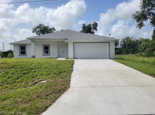 2505 57th St SW, Lehigh Acres, FL 33976