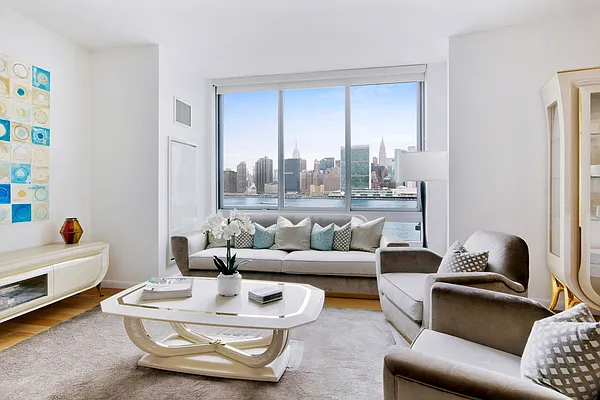 Sold by Compass | media 4