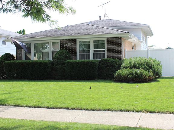 3rd image of 13733 S Lavergne Ave