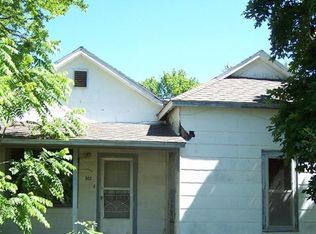 302 N Kansas Ave, Columbus, KS 66725
