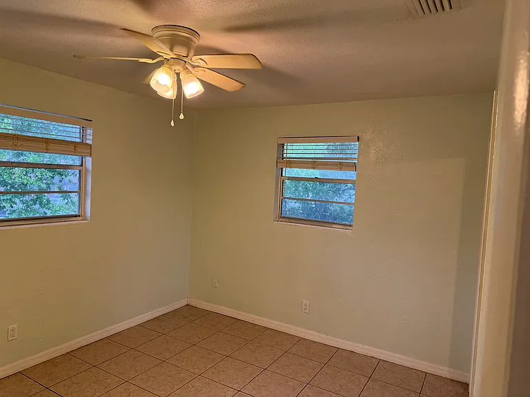 820 State Ave #3 — Photo 6