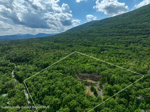400 Stoll Road, Saugerties, NY 12477