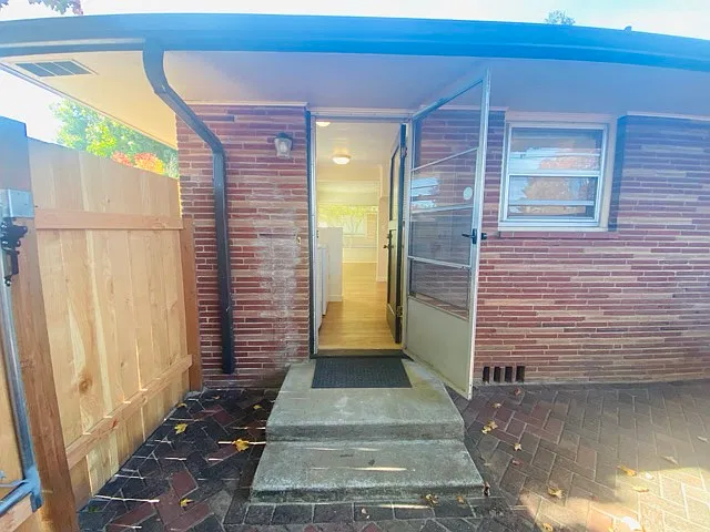 2 bed, 780 sqft, $1,950 — Photo 3