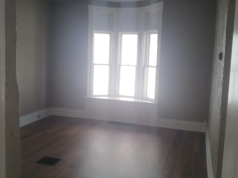74 Thorndale Ter #1 — Photo 3