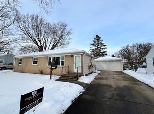 1254 Rockdale St, Green Bay, WI 54304