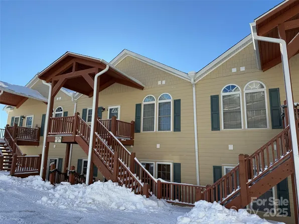 3441 S Beech Mountain Pkwy, Banner Elk, NC 28604