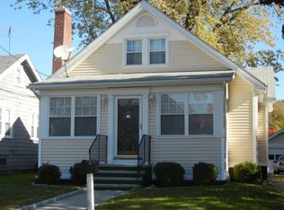 11 Elton Ct, Norwalk, CT 06851