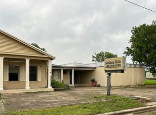 302 S Virginia St, Port Lavaca, TX 77979