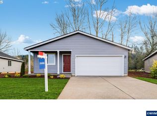 646 Minnesota St, Lebanon, OR 97355