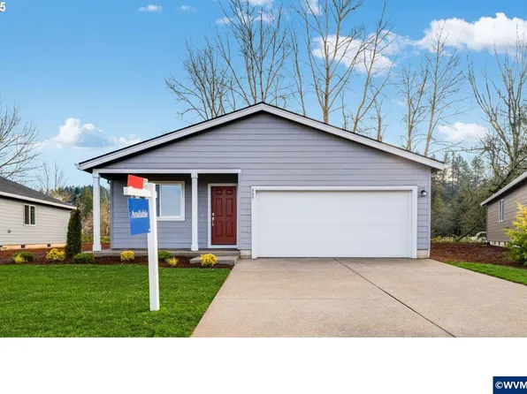 687 Minnesota St, Lebanon, OR 97355