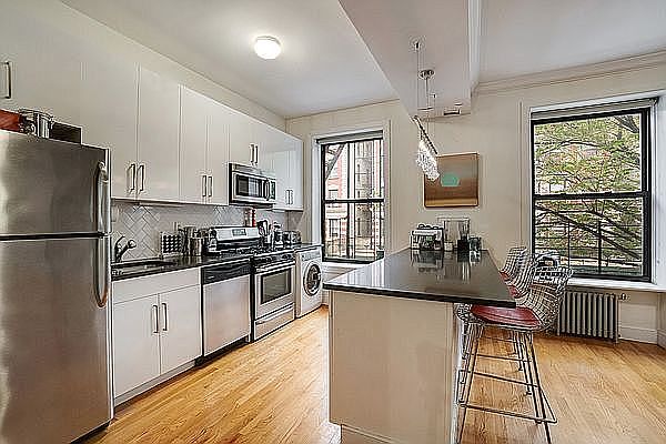 1st image of 417 Manhattan Ave #4A
