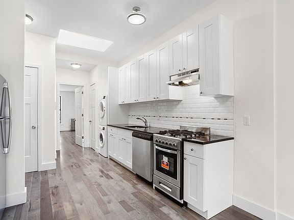 2nd image of 719 Union St APT 4R