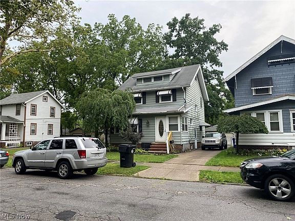 2nd image of 3371 W 136th St