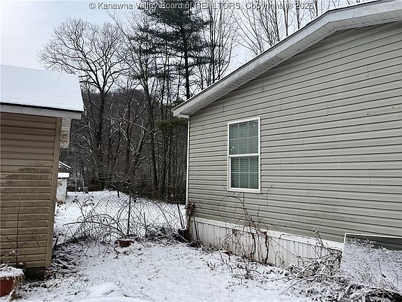 5th image of 161 Gable Ln