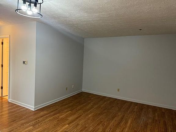 4th image of 1808 State St APT 207