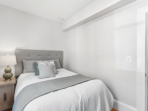 5th image of 32-34 Ditson St #2