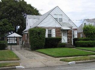 53 Stephen Pl, Valley Stream, NY 11580
