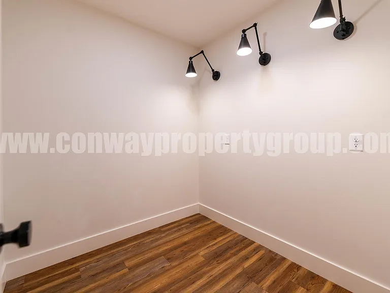 1948 Cambridge Village Dr — Photo 14