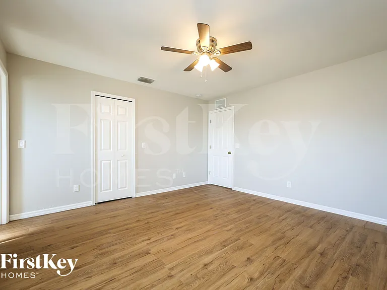 1822 NW Embers Ter — Photo 11