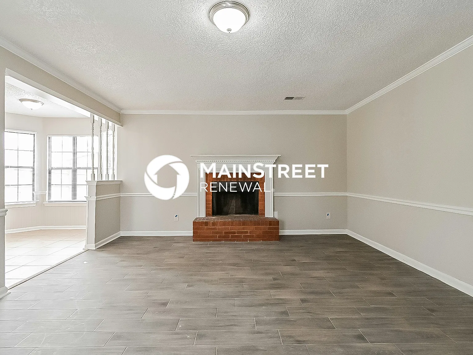 6045 Valleydale Dr — Photo 2