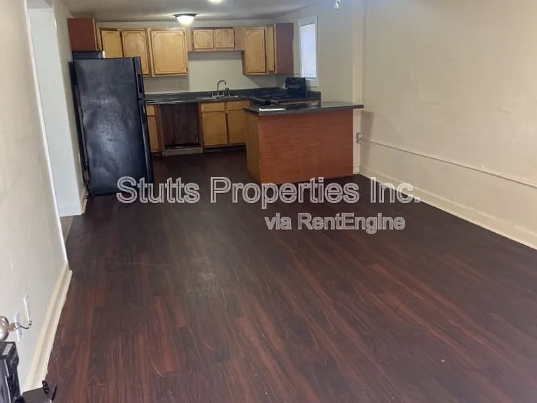 415 Hudson St #1 — Photo 2