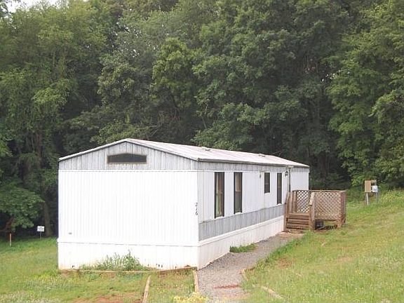 3rd image of 216 Snowshoe Ct