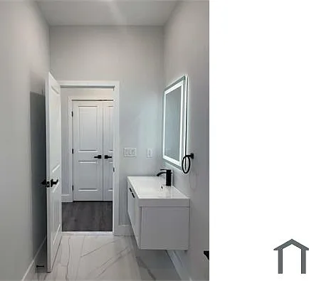 1515 W Dauphin St #12 — Photo 15