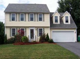 360 Natick Ave, Warwick, RI 02886