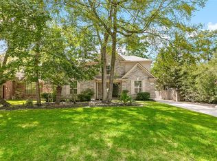 304 E Golden Arrow Cir, Spring, TX 77381