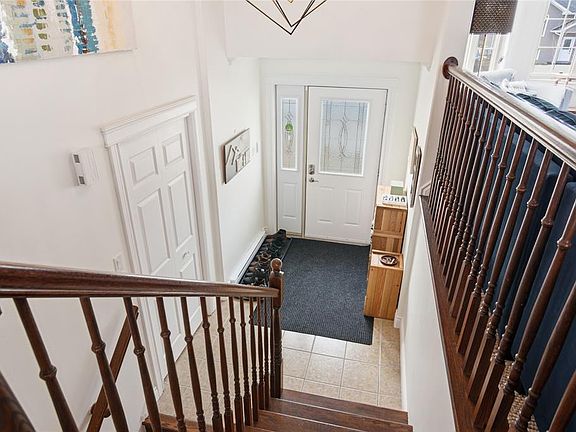 5th image of 12 Howe Street