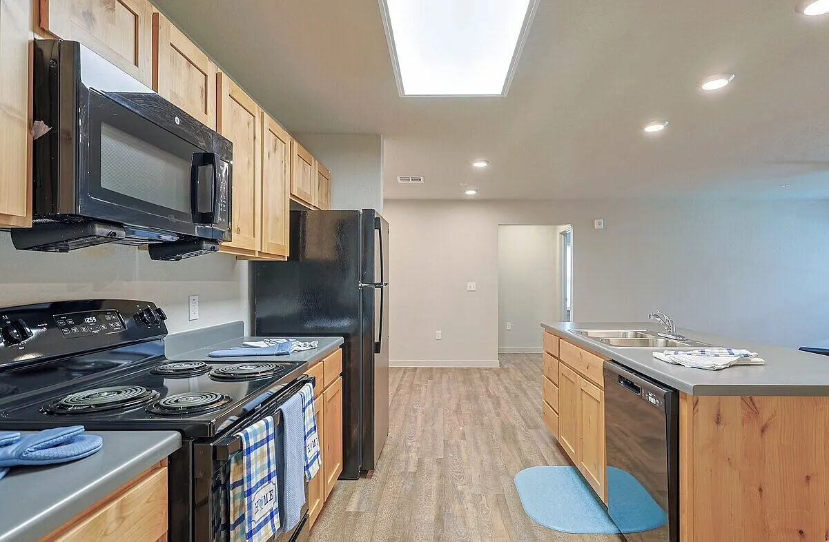 Carver Ridge Apartments — Photo 2