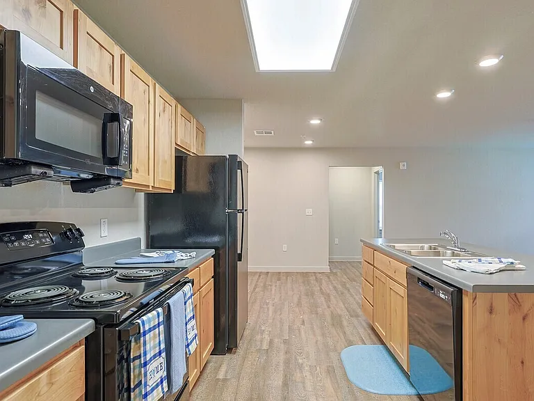 Carver Ridge Apartments — Photo 2