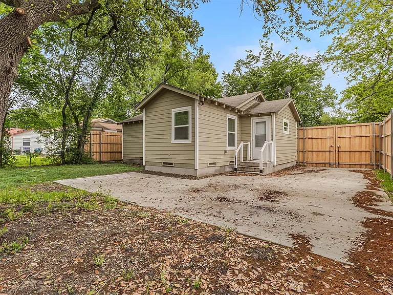 3004 Ballinger Dr — Photo 14