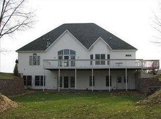 1688 River Ridge Ct, Allegan, MI 49010