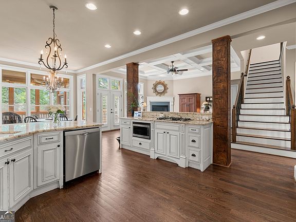 5th image of 2885 Lassiter Manor Dr