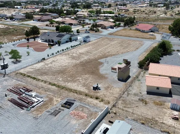 1670 W Amarillo Ave, Pahrump, NV 89048