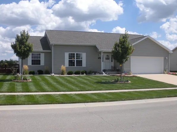 908 Allison Dr, Tolono, IL 61880