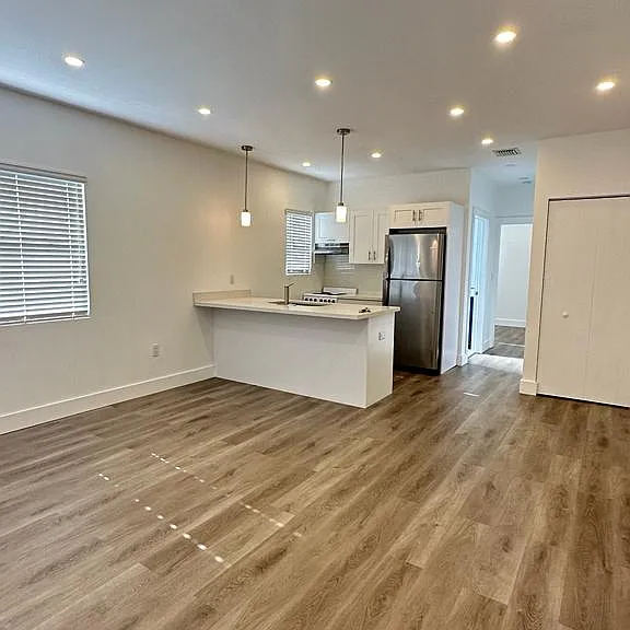1754 SW 14th St #5 — Photo 1