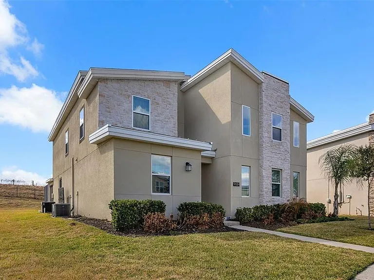 9084 Sommerset Hills Dr — Photo 3
