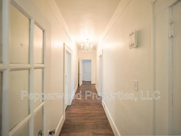479 Peronneau St — Photo 11