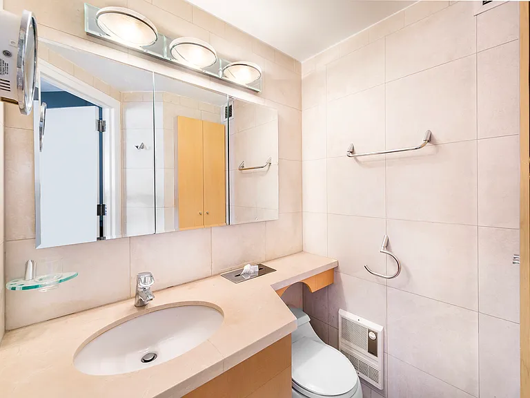 145 E 48th St #34D — Photo 9