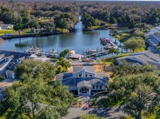 11154 W Cove Harbor Dr, Crystal River, FL 34428