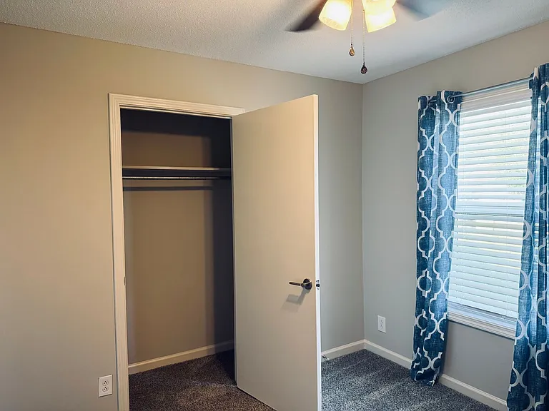444 Sideline Dr — Photo 21