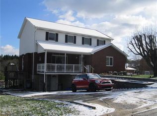 213 Donnell Rd, Lower Burrell, PA 15068