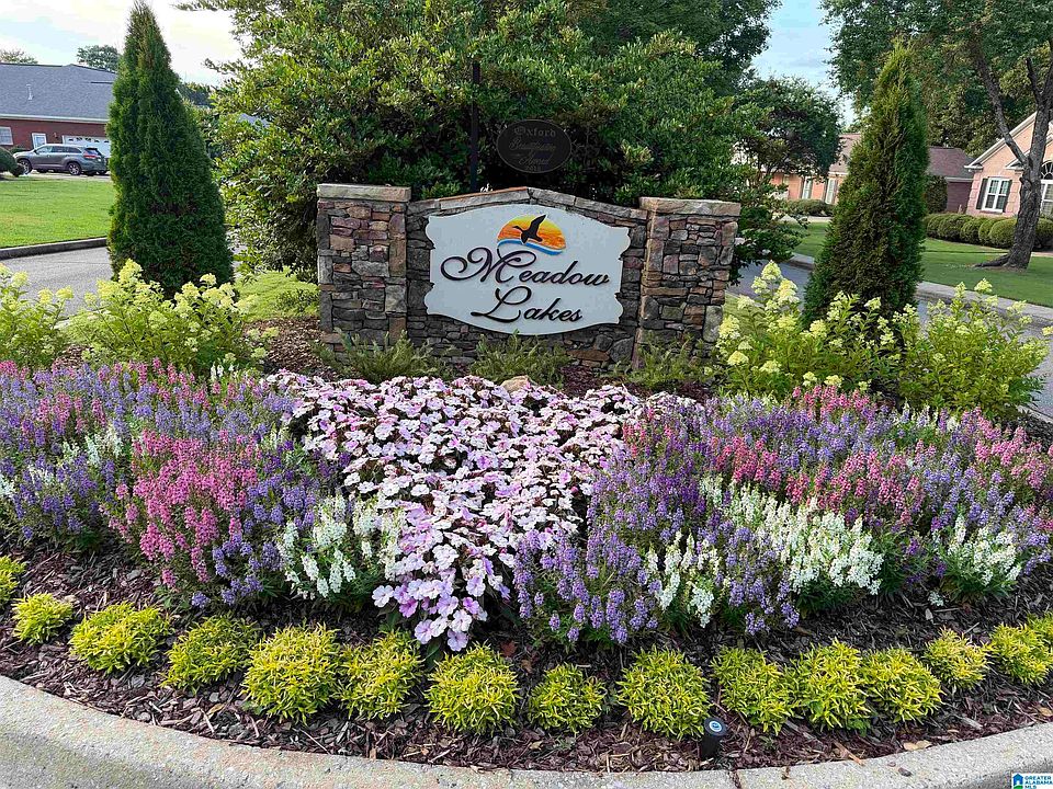 1st image of 299 Marsh Ln
