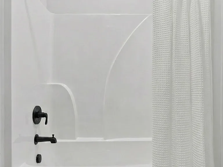 2nd Bath 1 - 3rd Floor