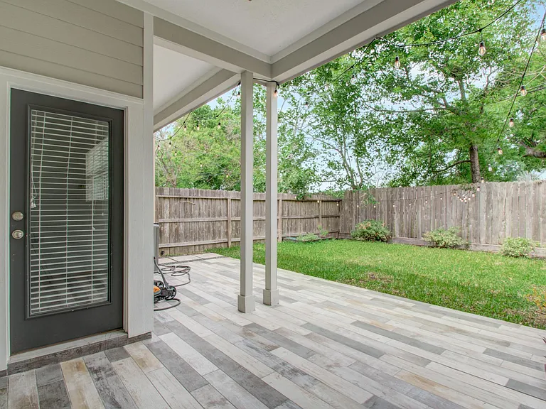 5131 Oasis Park — Photo 21