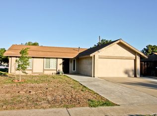 7435 Palmetto Ave, Fontana, CA 92336